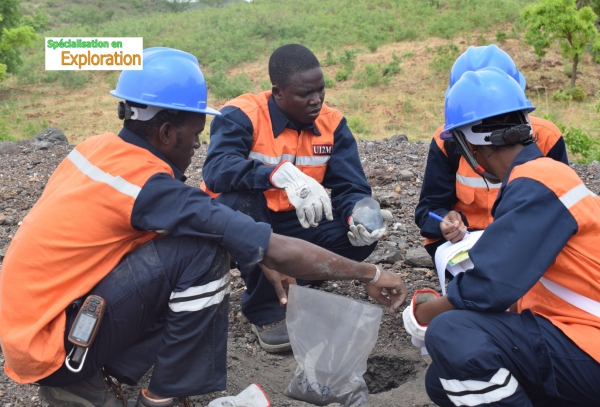 Exploration mini&egrave;re